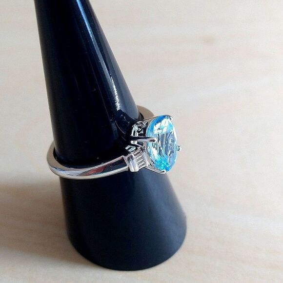 Sky Blue Topaz Solitaire Ring - Picture 2 of 12